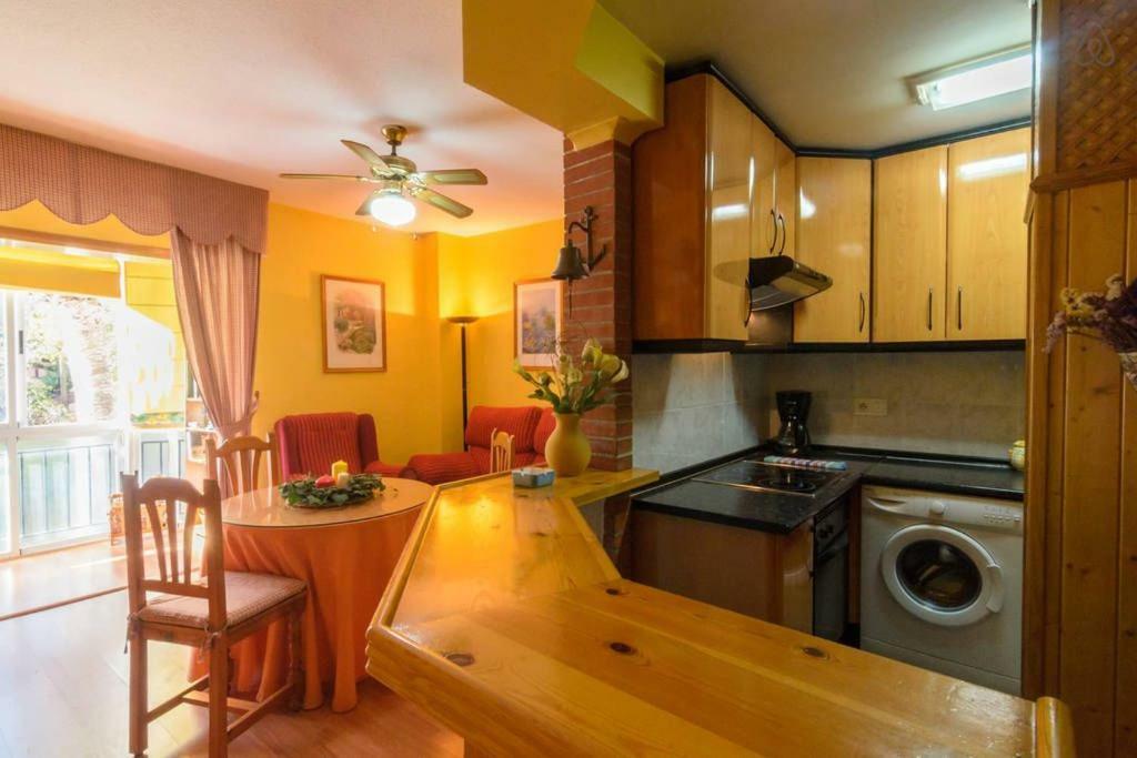 Cozy & Charming Apartment Almunecar Exterior photo